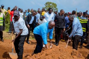 Kayonza Minisitiri w’Intebe Dr Nsengiyumva yifatanyije n’ab’i Kayonza&hellip;